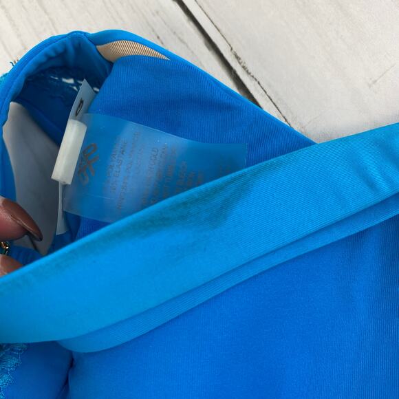 PilyQ Sea Blue Tropics Stitched Ellie Halter Bikini Top Size Medium - Picture 5 of 13